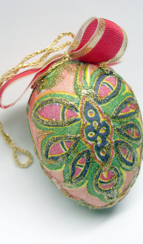 Елочные игрушки из яиц