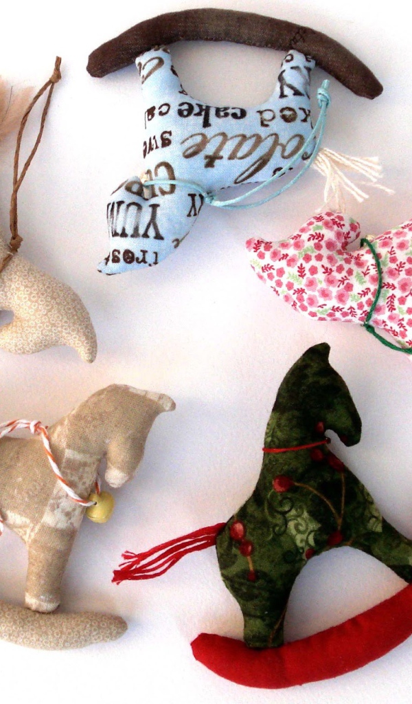 Фигурки лошадей