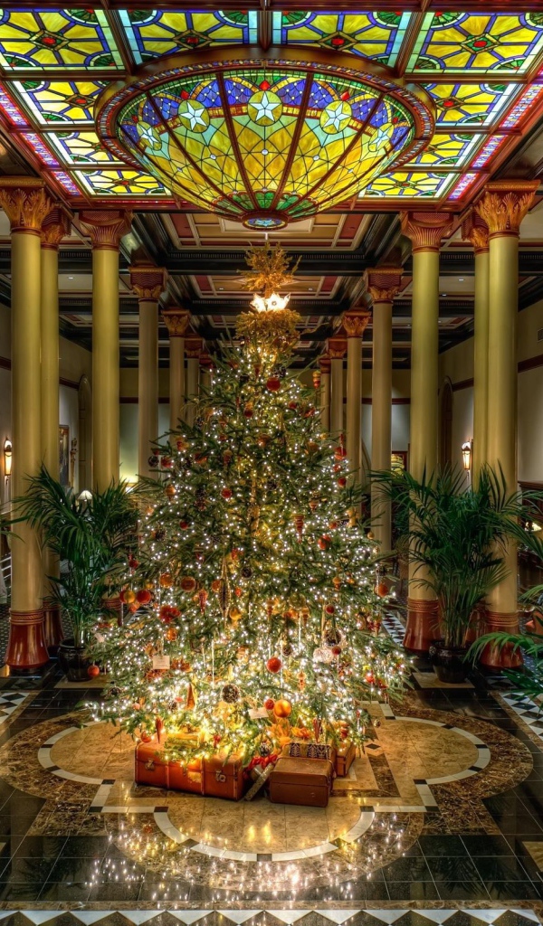 Новогодняя елка в отеле
