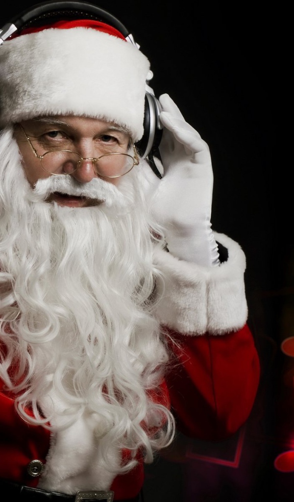 Дед Мороз меломан