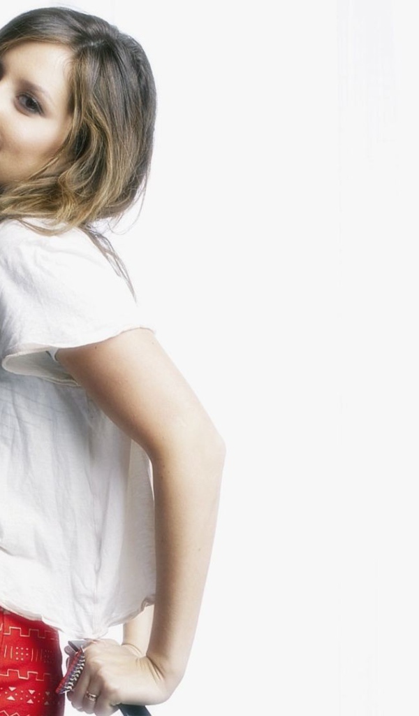 Актриса Эшли Тисдейл