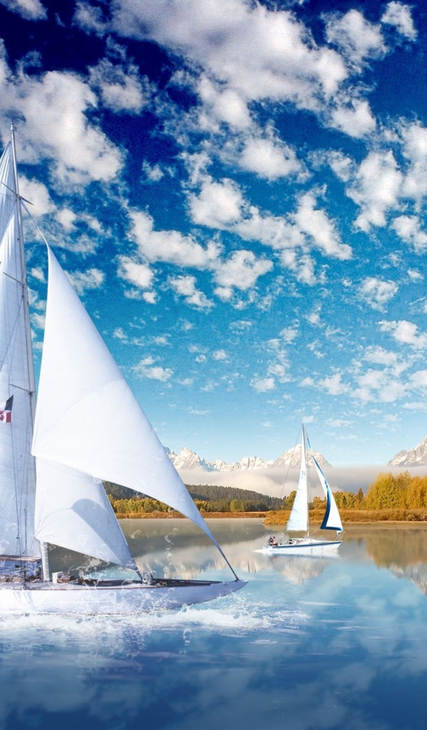 Озеро с яхтами