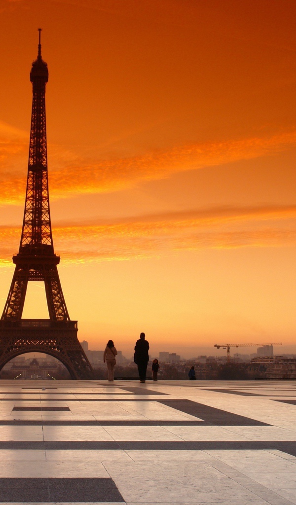 Площадь у башни