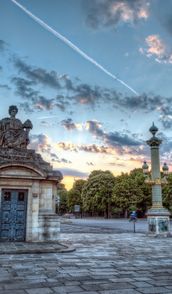 Улица в Париже