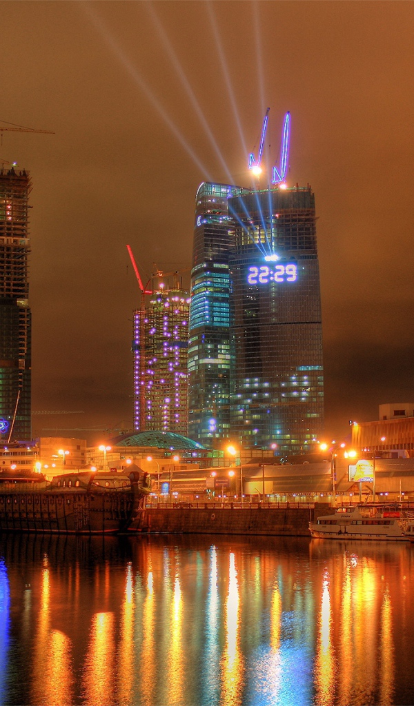 Москва никогда не спит по ночам