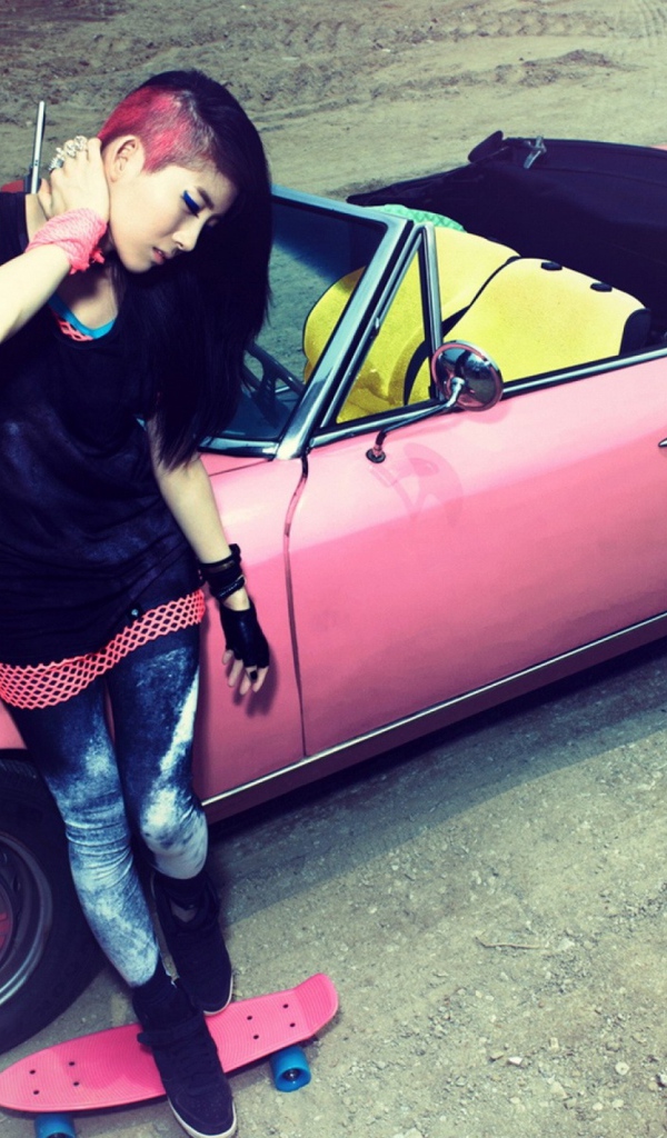 Девушка и розовая машина, swag