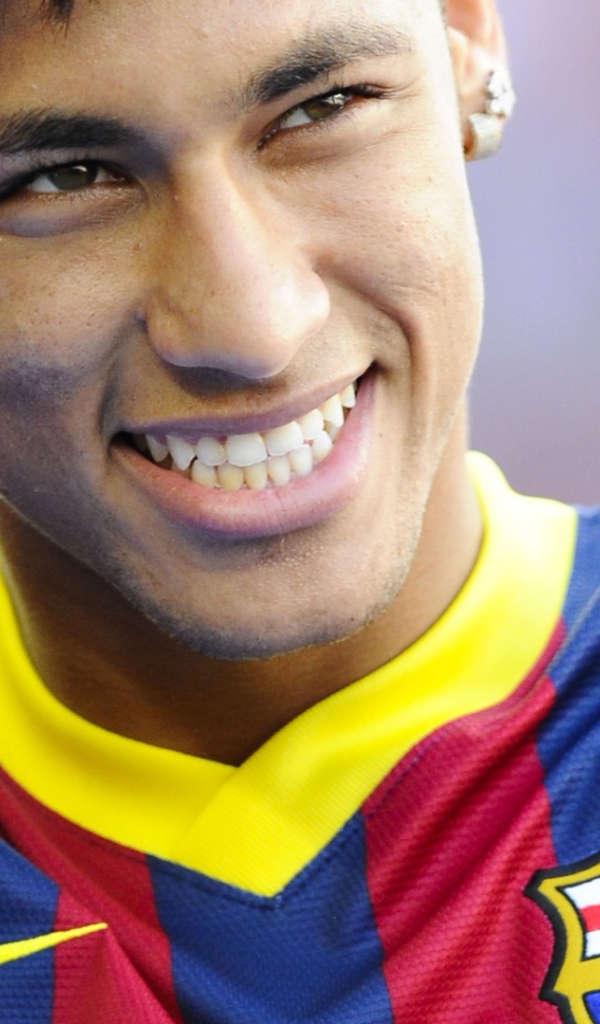 Барселона Неймар улыбается