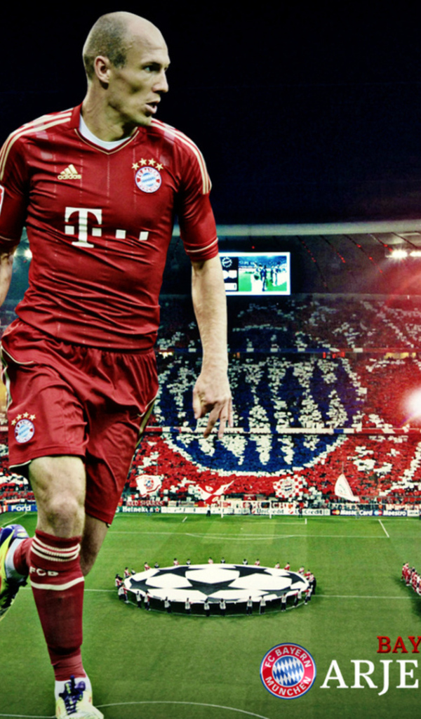  Бавария Арьен Роббен на фоне футбольного поля