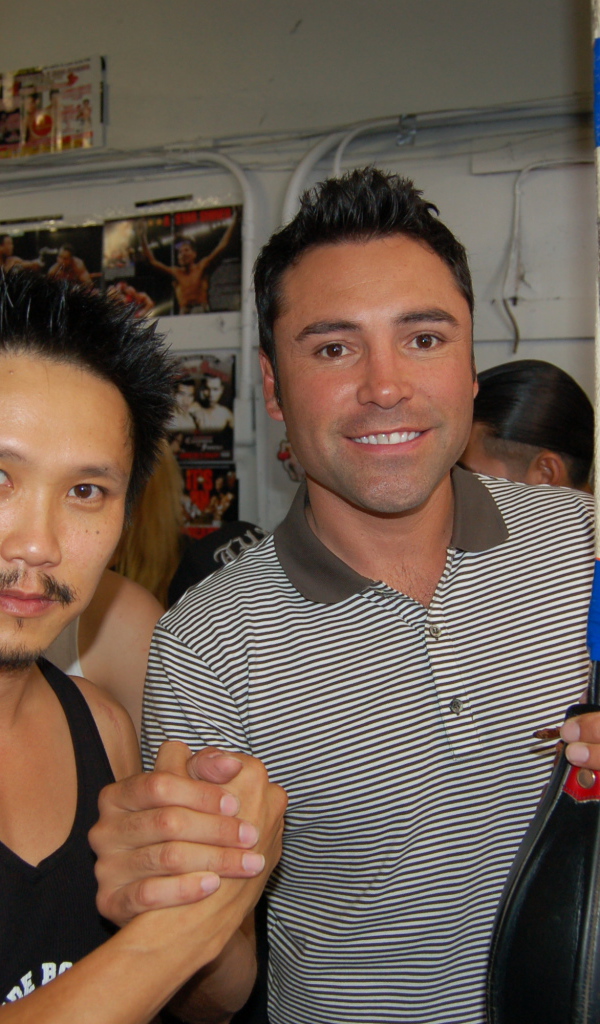 Боксеры Оскар Дела Хойя и Стивен Хо