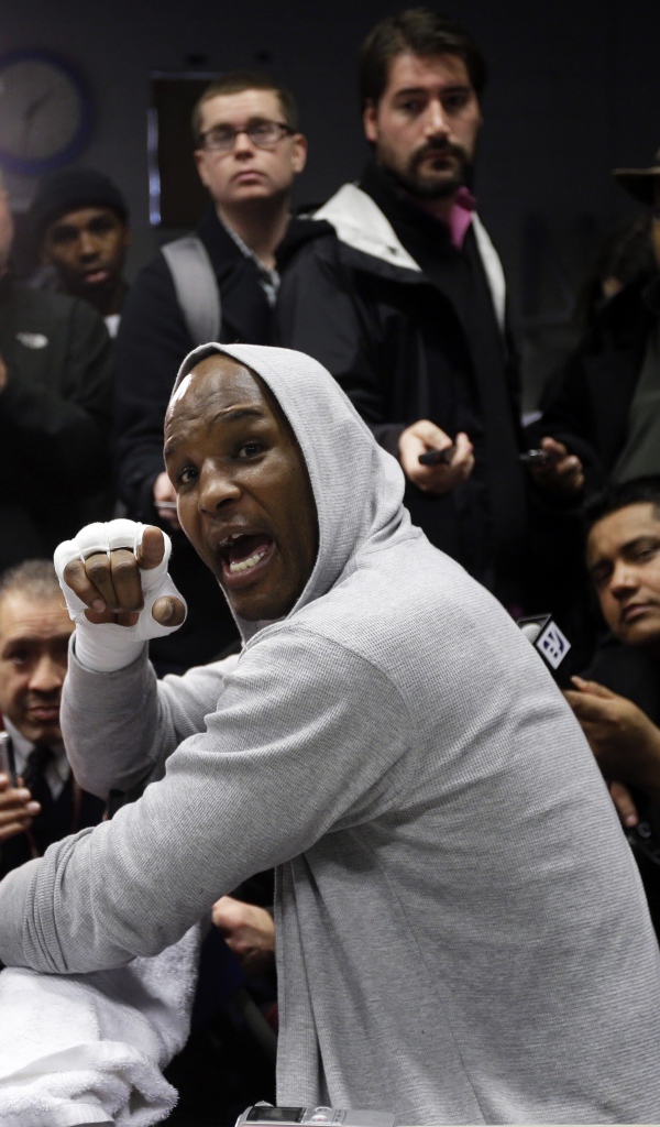 Чемпион по боксу Бернард Хопкинс