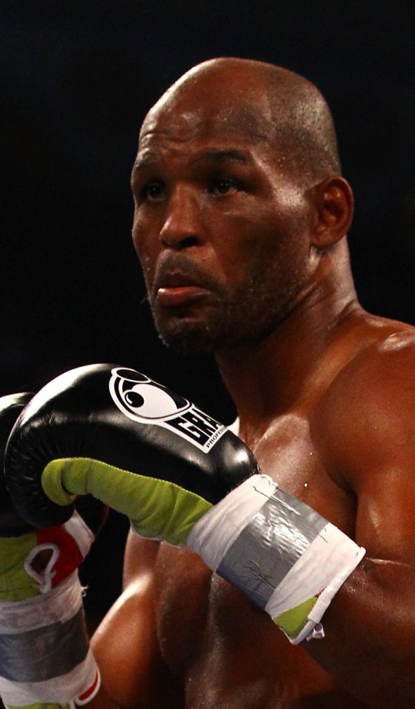 Знаменитый боксер Бернард Хопкинс в середине боя