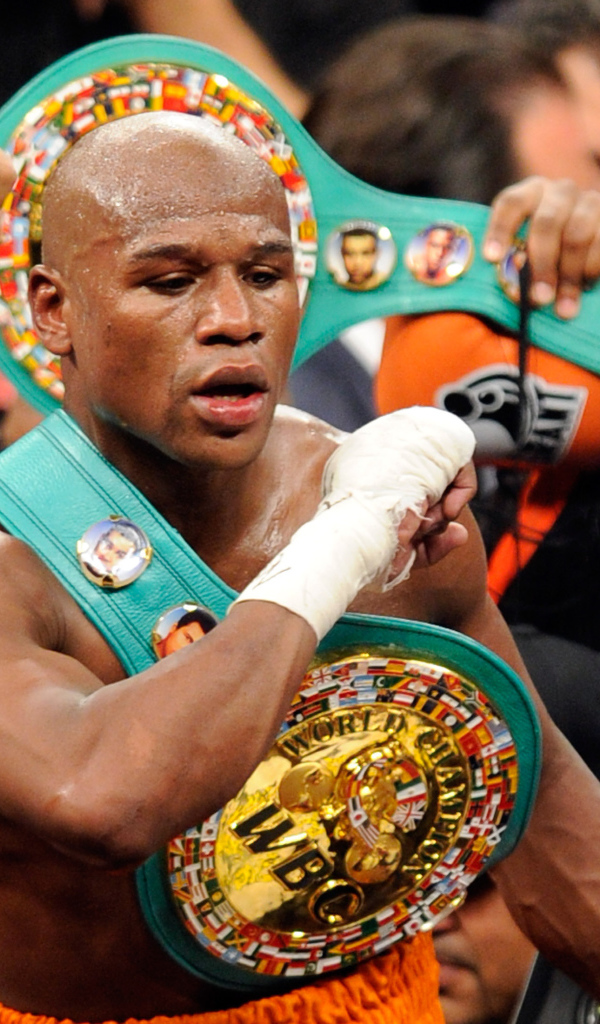 Флойд Мэйуэзер-младший выиграл пояс