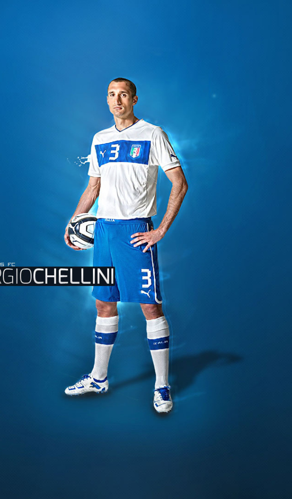 Ювентус Джорджо Кьеллини на синем фоне