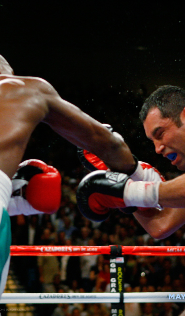 Legendary Boxer Oscar Dela Hoya losing the battle