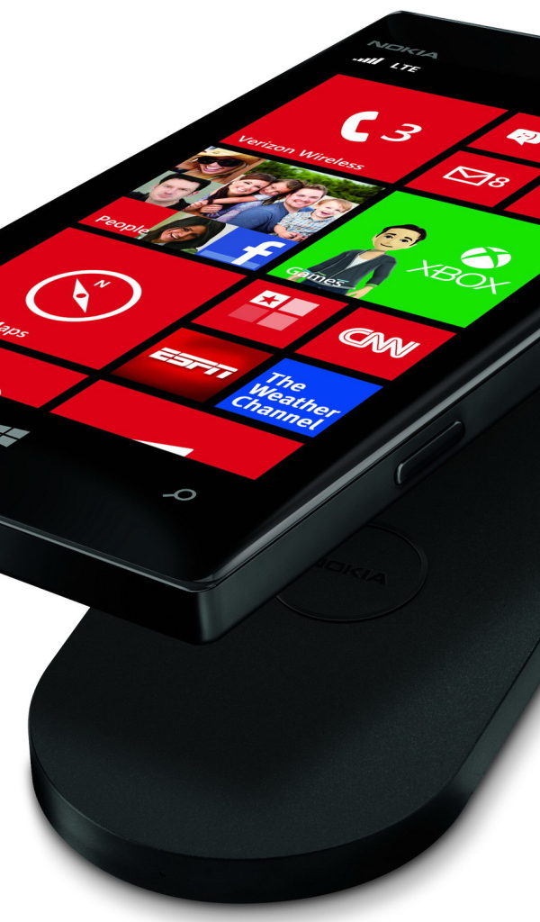 Nokia Lumia 928, беспроводная подзарядка, рекламное фото