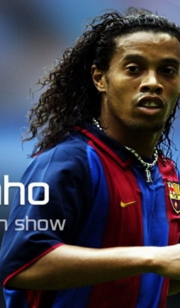 Лучший полузащитник Атлетико Минейро Роналдиньо