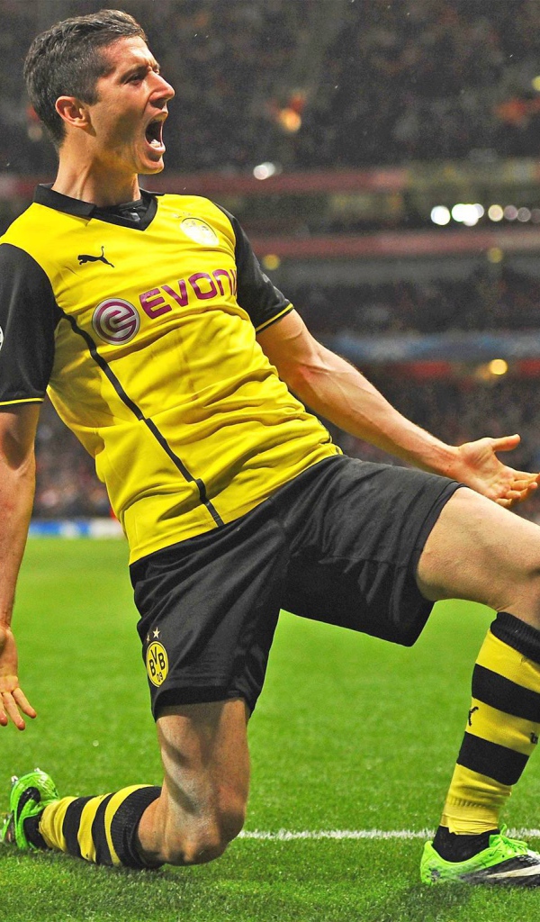 Лучший полузащитник Дортмунда Генрих Мхитарян