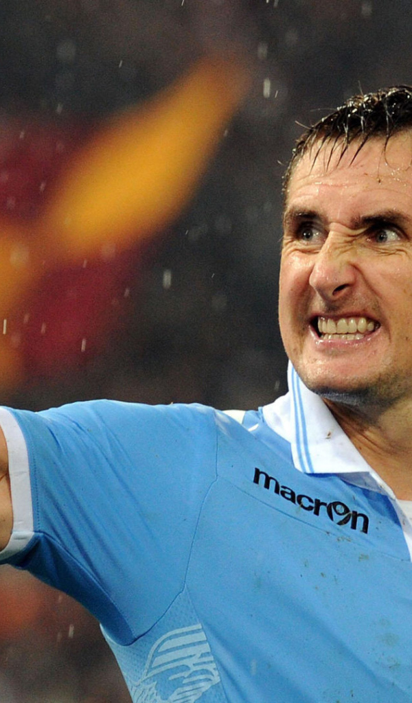 The best player of Lazio Miroslav Klose won the game