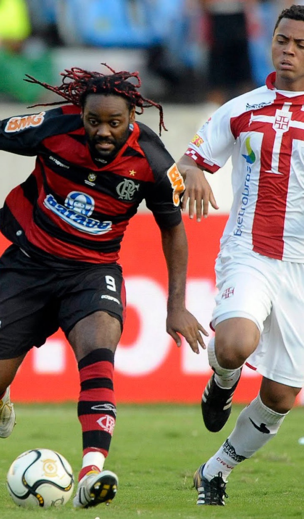 Лучший игрок Шаньдун Лунэн Вагнера с красными волосами