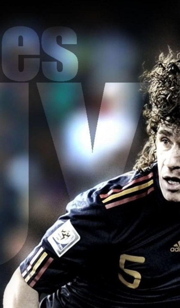 Защитник Барселоны Карлес Пуйоль