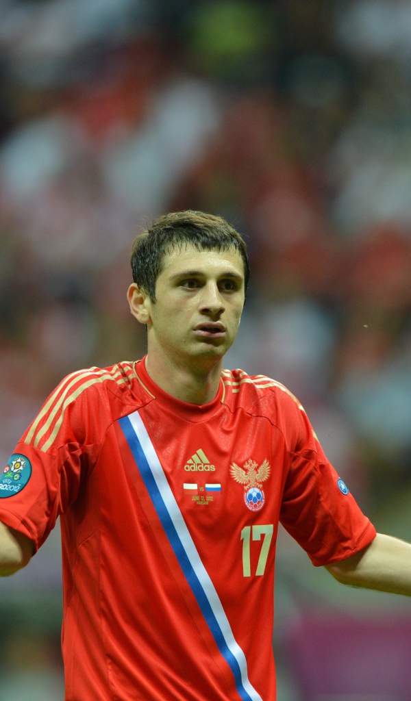 Футболист ЦСКА Алан Дзагоев получил желтую карточку