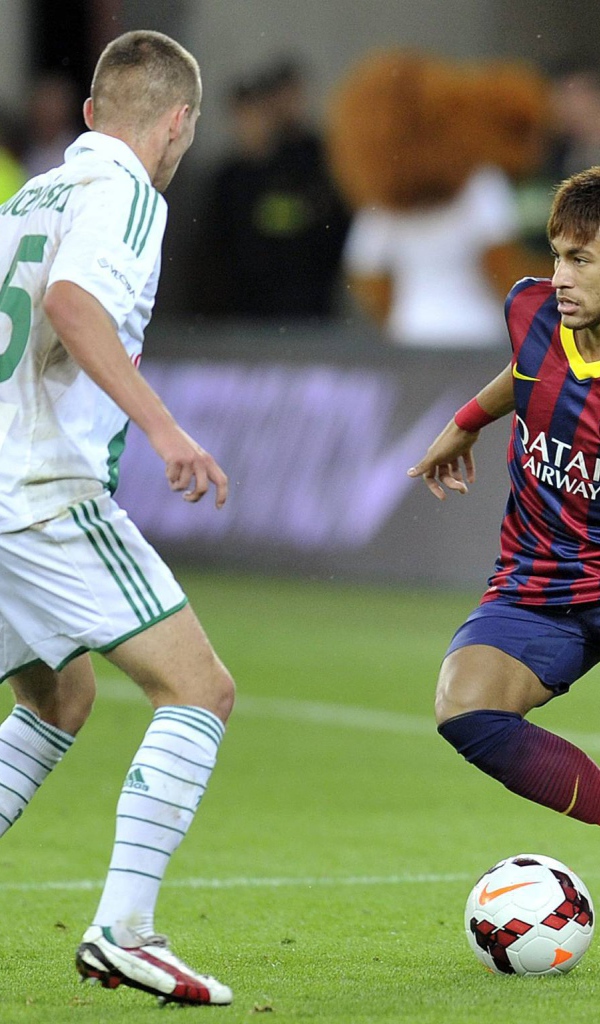 Игрок Барселоны Неймар на поле