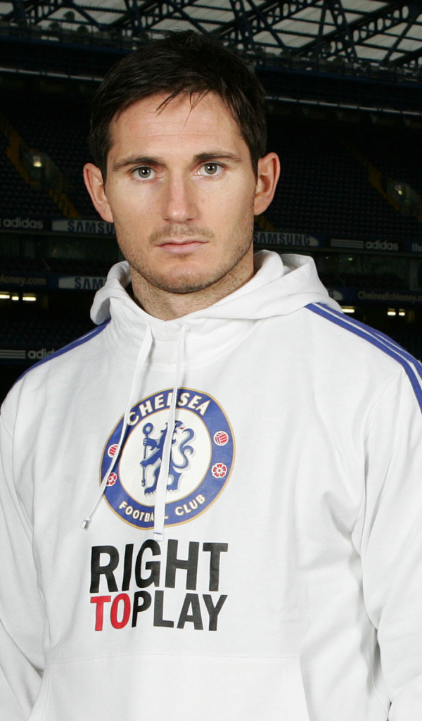 Игрок из Челси Фрэнк Лэмпард крупным планом