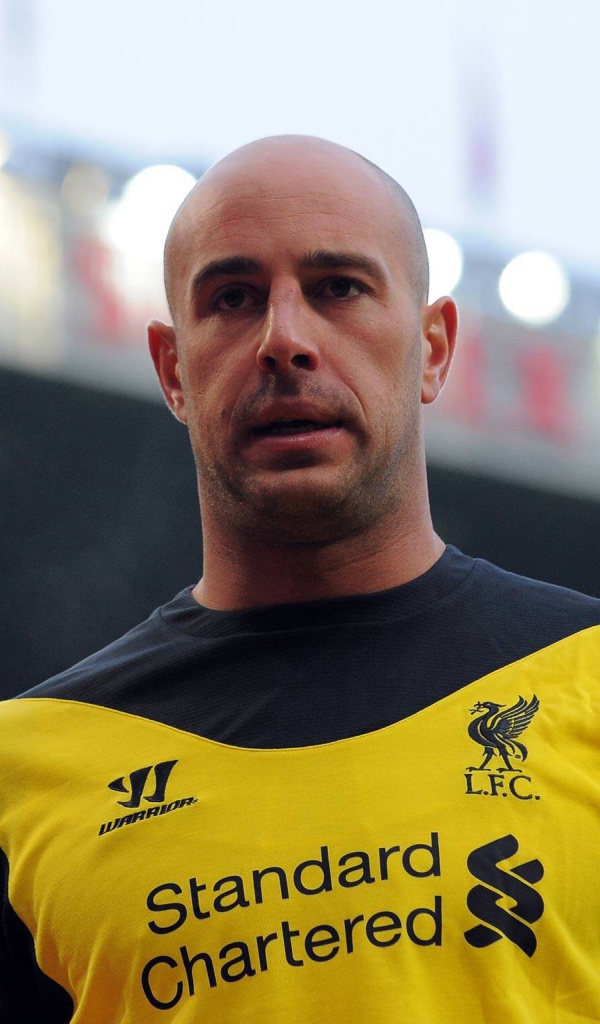 Игрок из Наполи Пепе Рейна