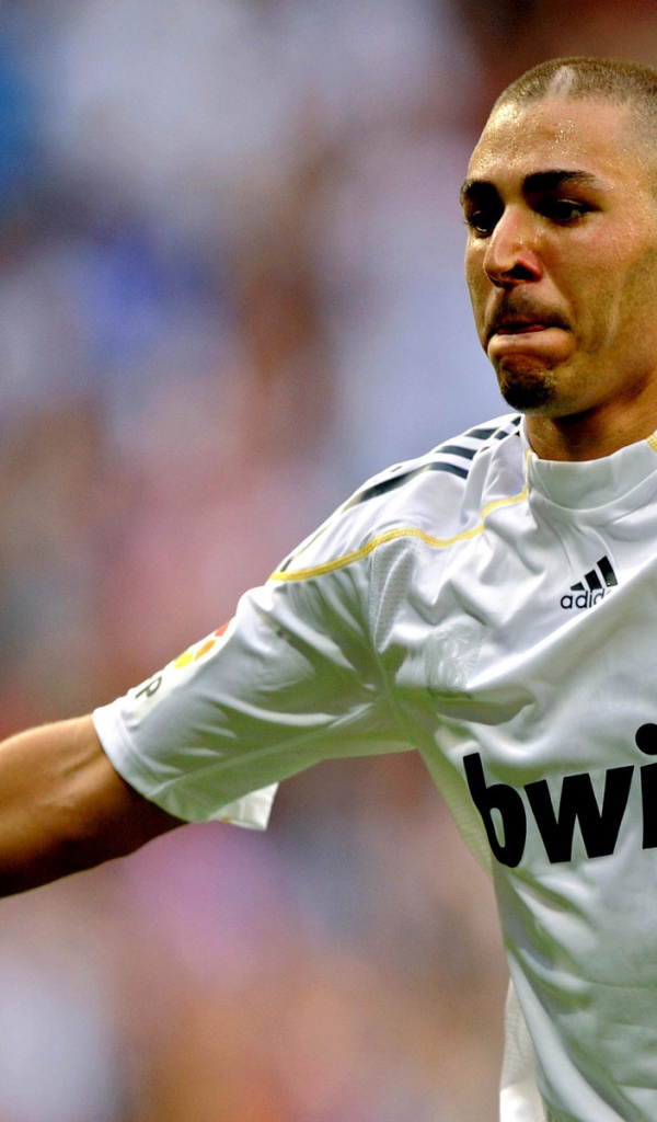 Игрок мадридского Реала Карим Бензема выиграл игру