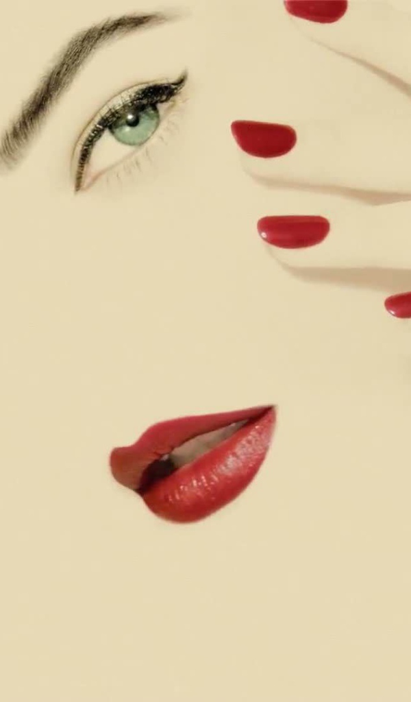 Красивая фотография лица девушки