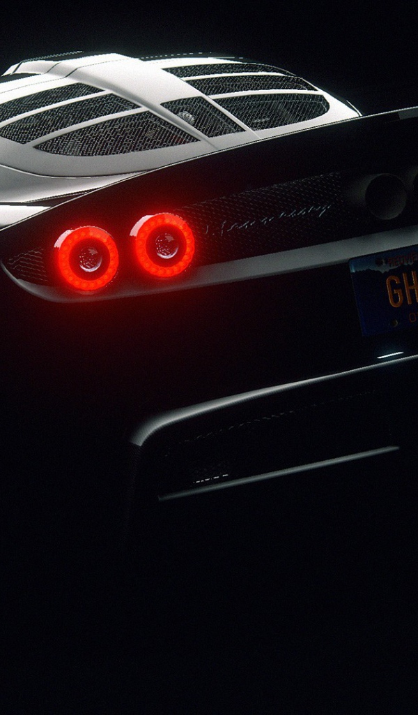 or Speed Rivals: автомобиль в темноте