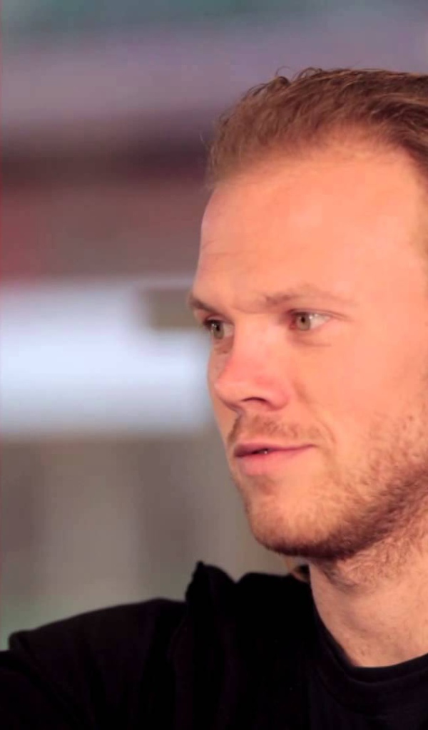 футболист московского Локомотива Виталий Денисов