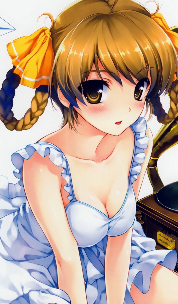 Девушка с патефоном