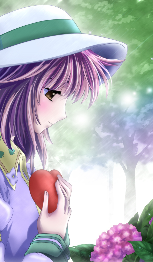 Девочка с сердечком в руках