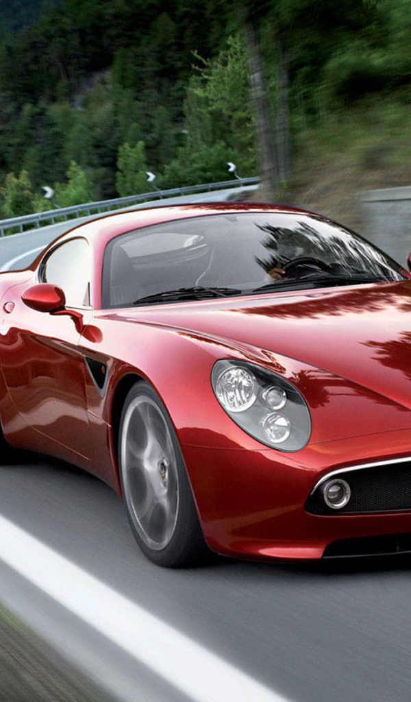 Новая машина Alfa Romeo 8c competizione