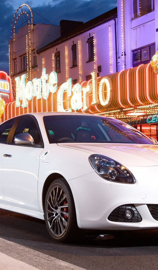 Надежный автомобиль Alfa Romeo giulia