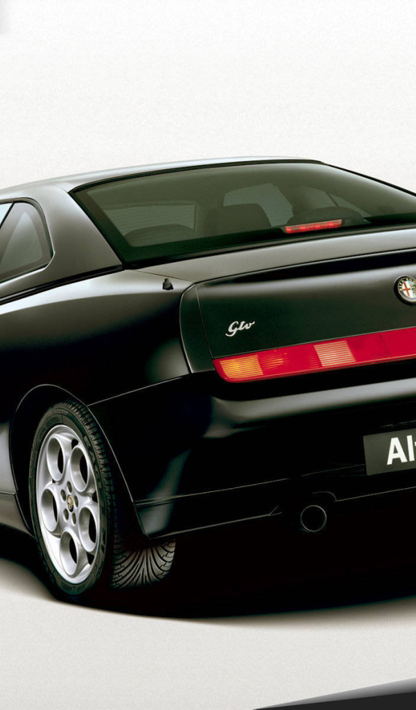 Надежная машина Alfa Romeo gtv