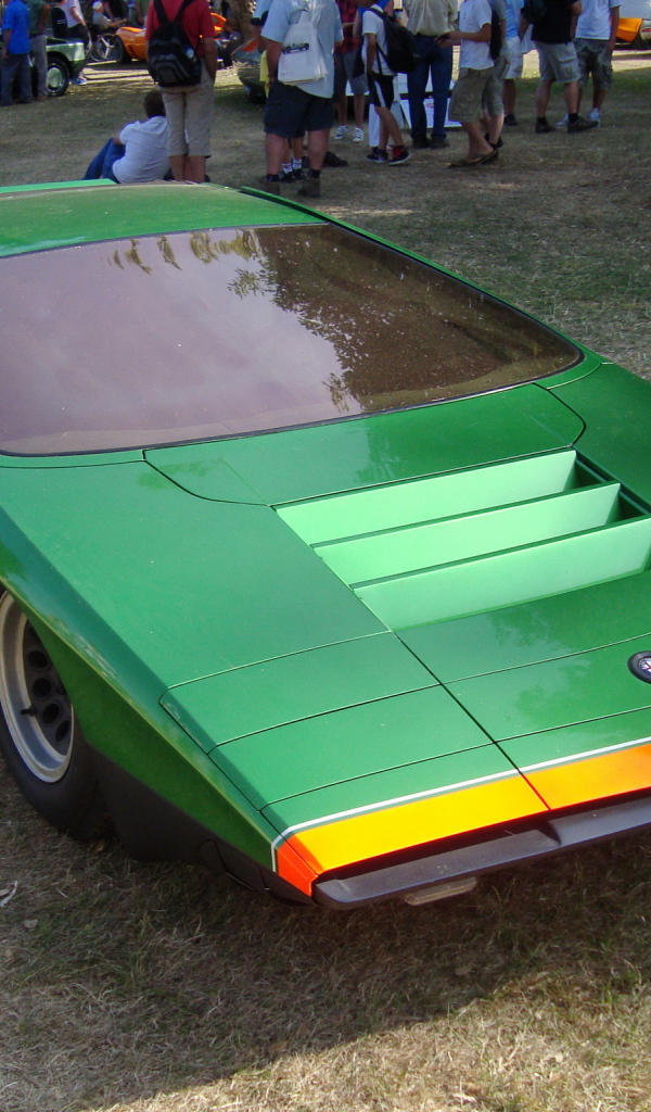 Новая машина Alfa Romeo carabo