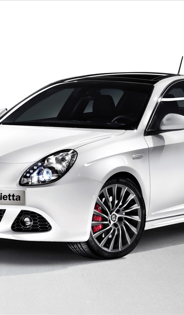 Новая машина Alfa Romeo giulia