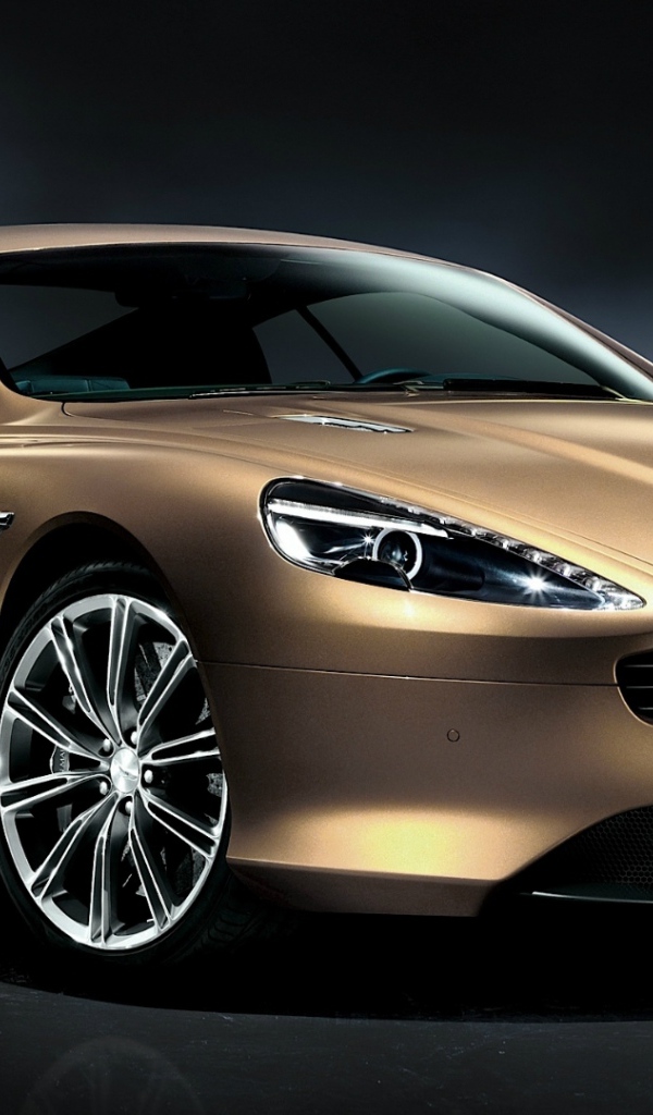 Красивый автомобиль Aston Martin virage