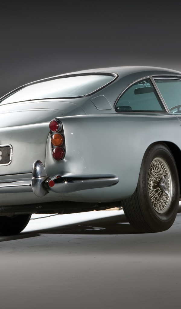 Дизайн автомобиля Aston Martin db5