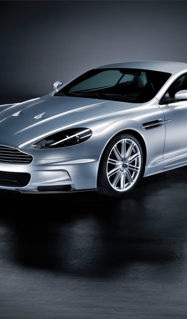 Новый автомобиль Aston Martin dbs