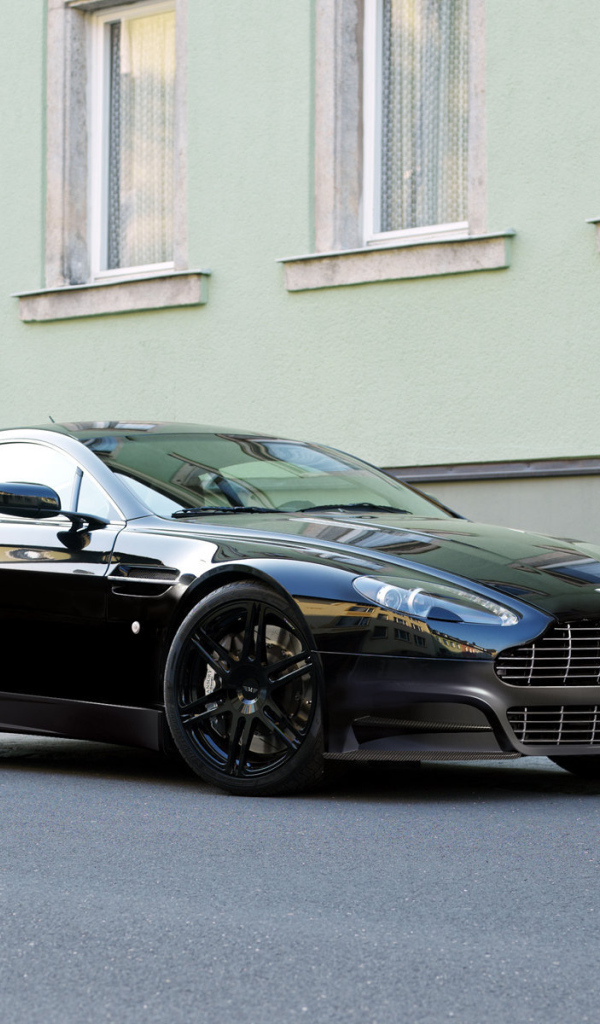 Новый автомобиль Aston Martin mansory