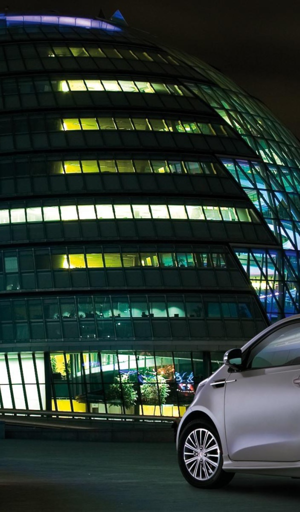 Фото автомобиля Aston Martin cygnet