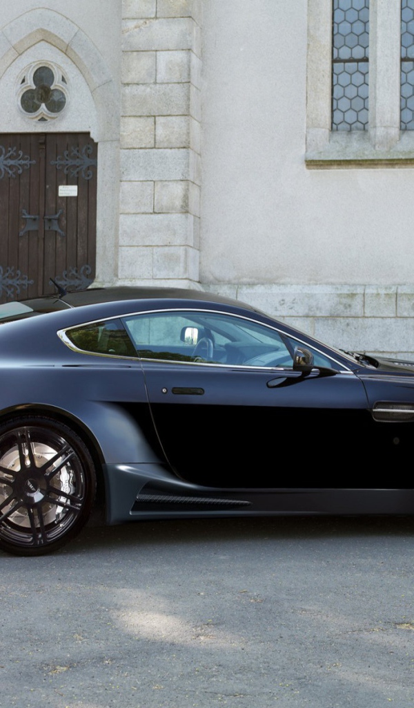 Надежный автомобиль Aston Martin mansory