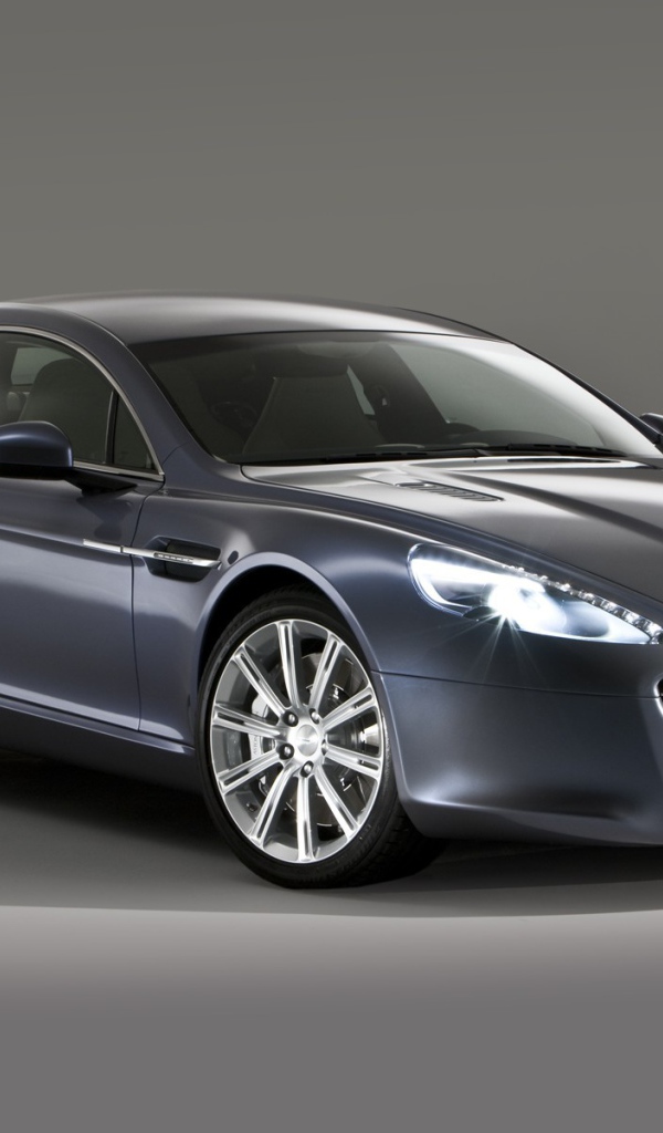 Новая машина Aston Martin rapide