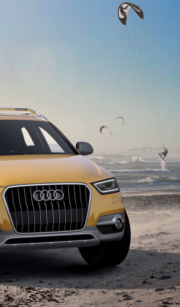Красивый автомобиль Audi q3 в Москве