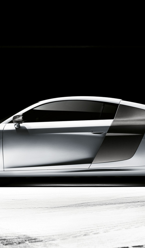 Красивый автомобиль Audi quattro в Москве