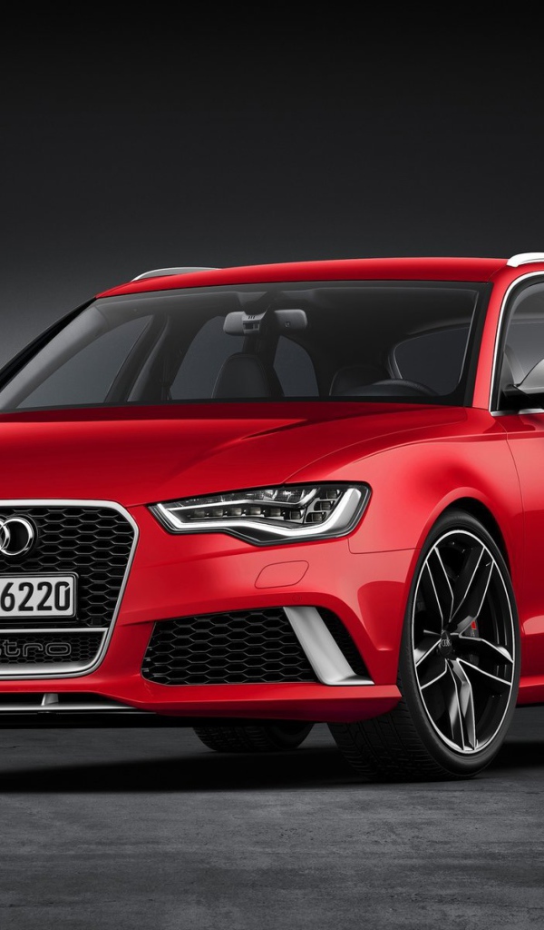 Автомобиль марки Audi модели rs6