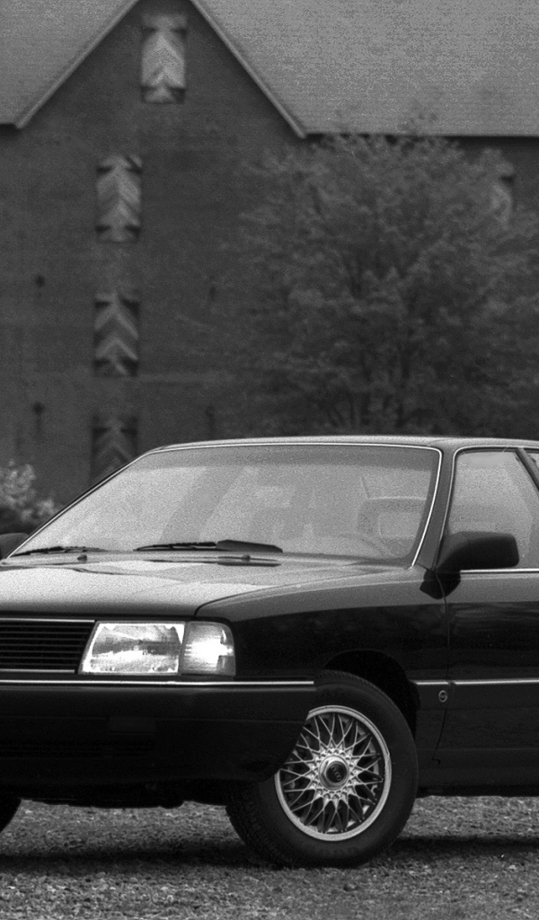 Фото автомобиля Audi 100